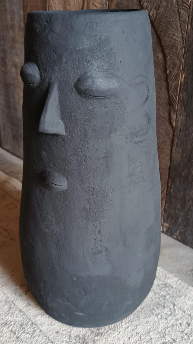 Face clay pot