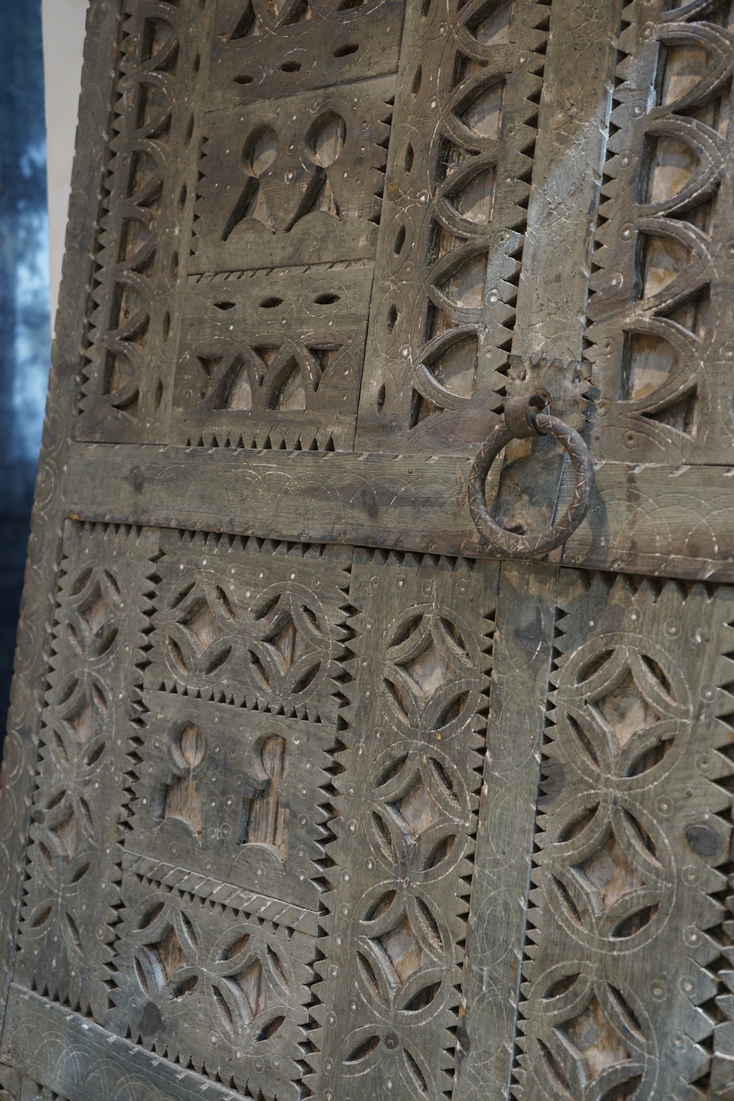 PUERTA 04