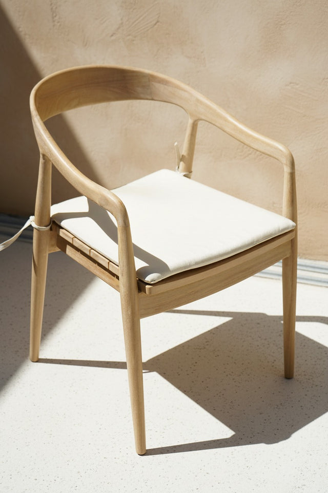 SARI DINING CON COJÍN