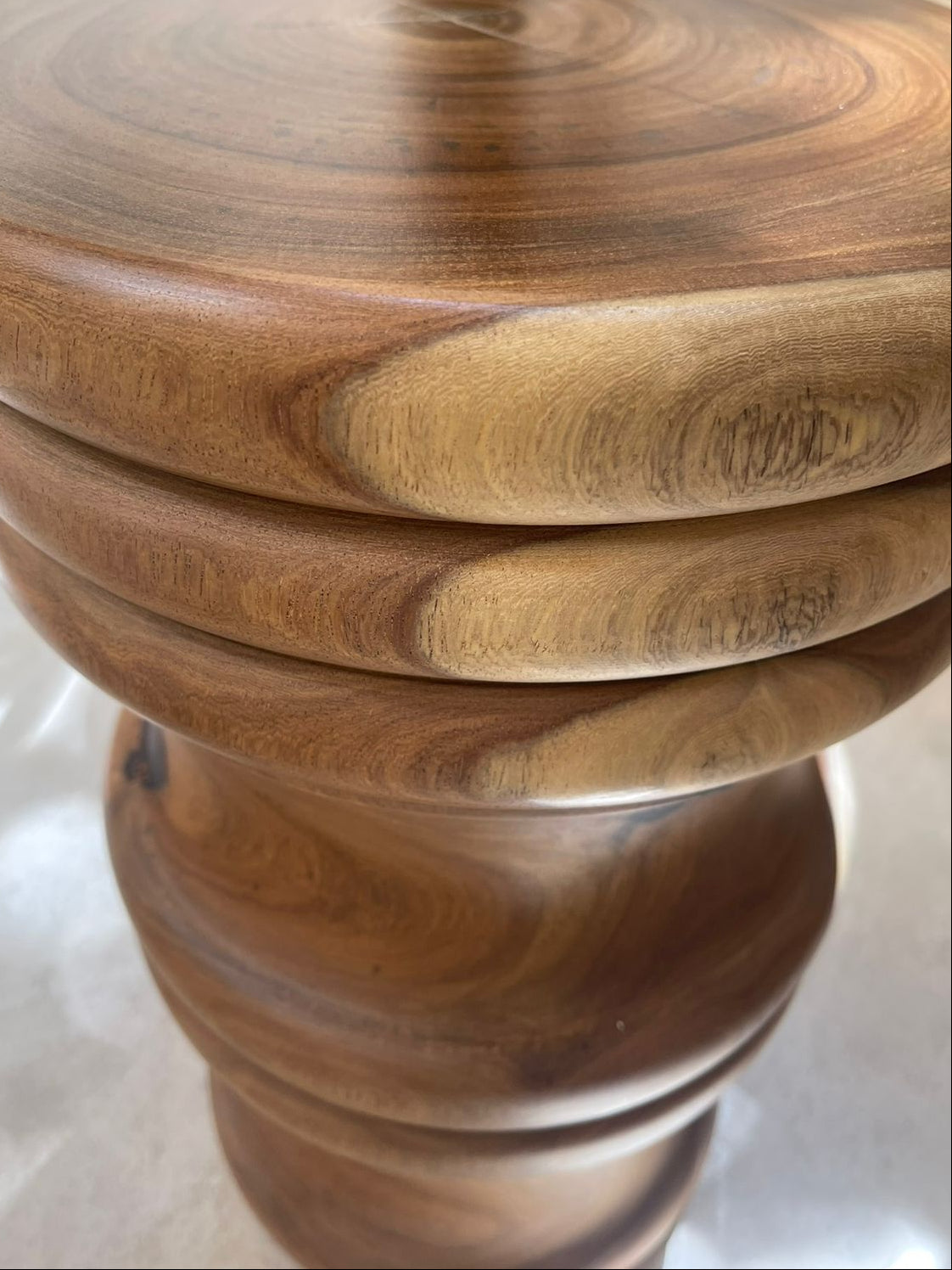 STOOL 27