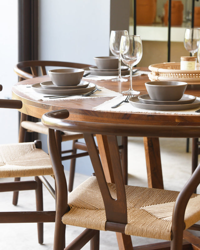 ANNA WALNUT CHAIR