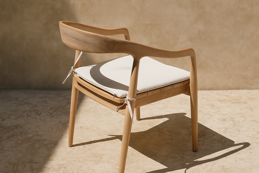 SARI DINING CON COJÍN