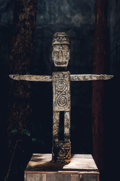 ESCULTURA ISHAK