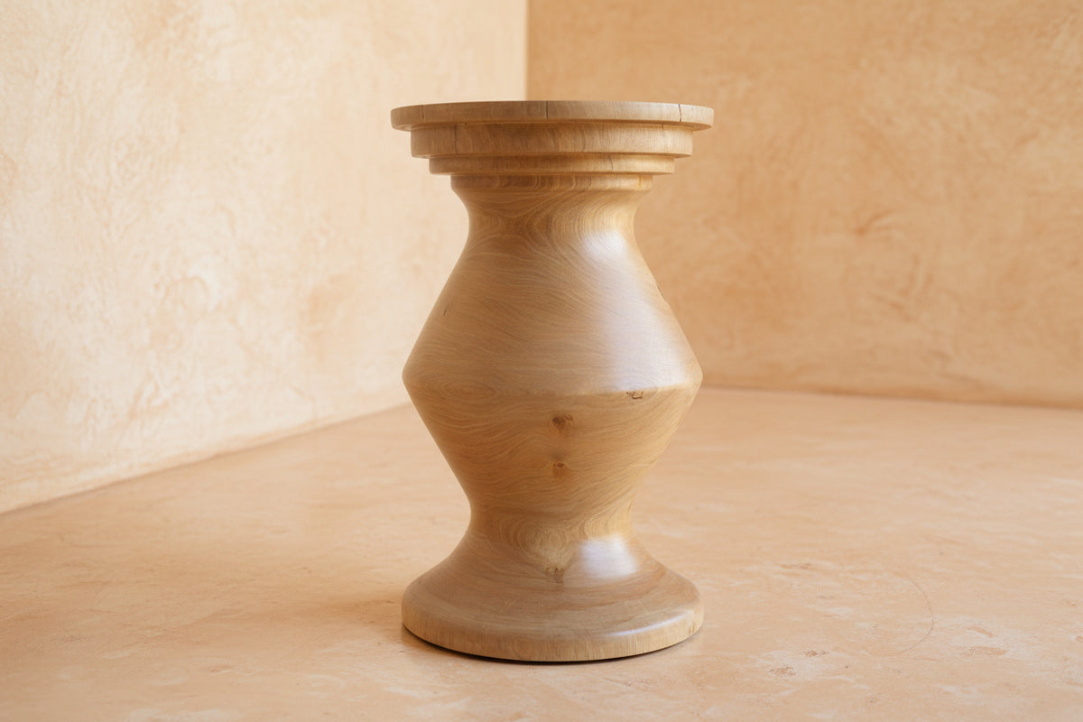 STOOL 04