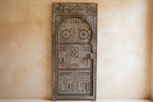 PUERTA 08