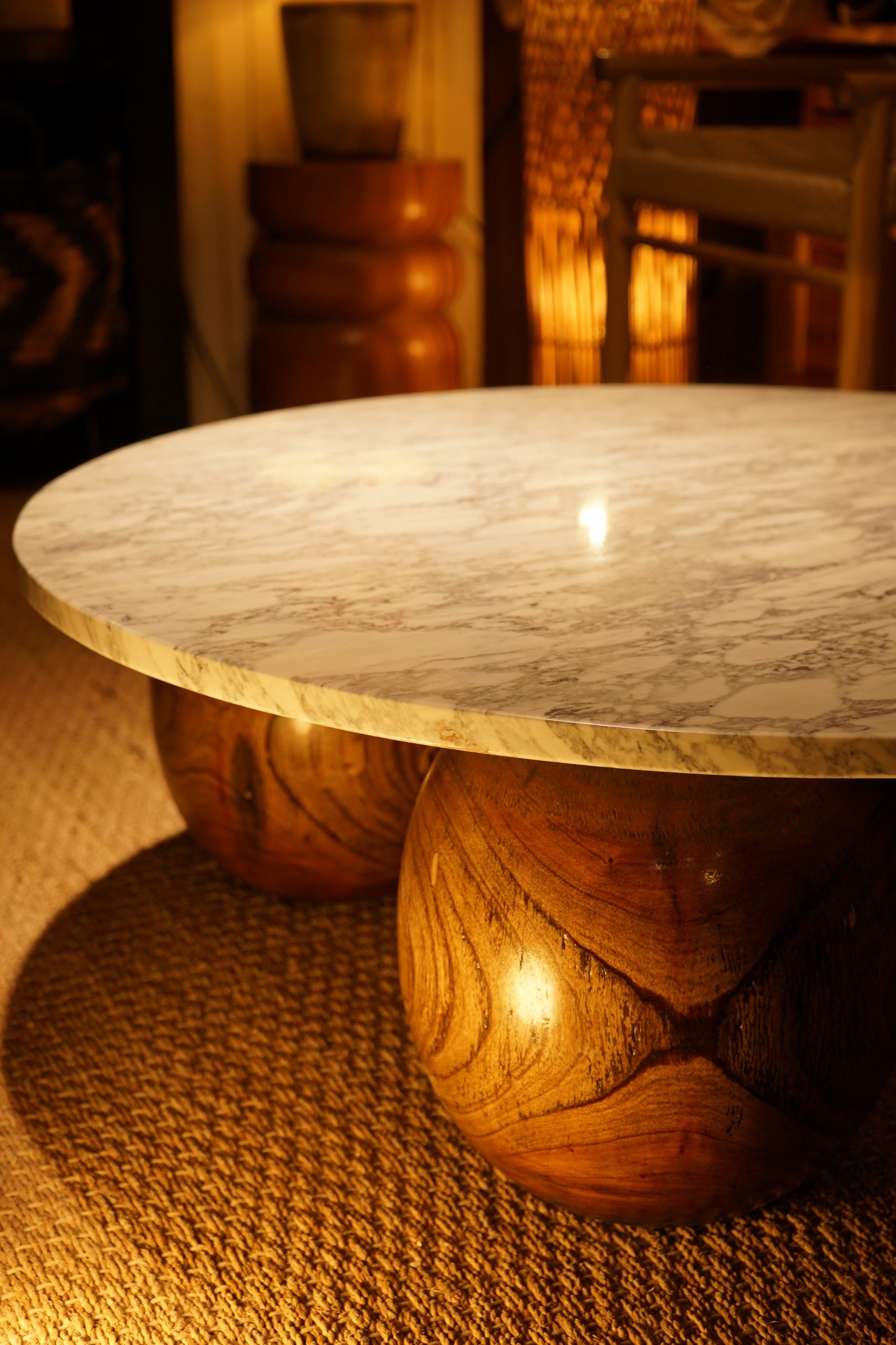 MESA MARMOL Y MADERA