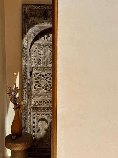 PUERTA 06