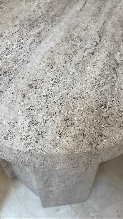 STOOL TRAVERTINO