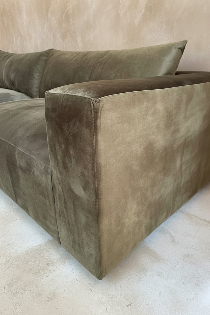 SOFÁ LINEN 2