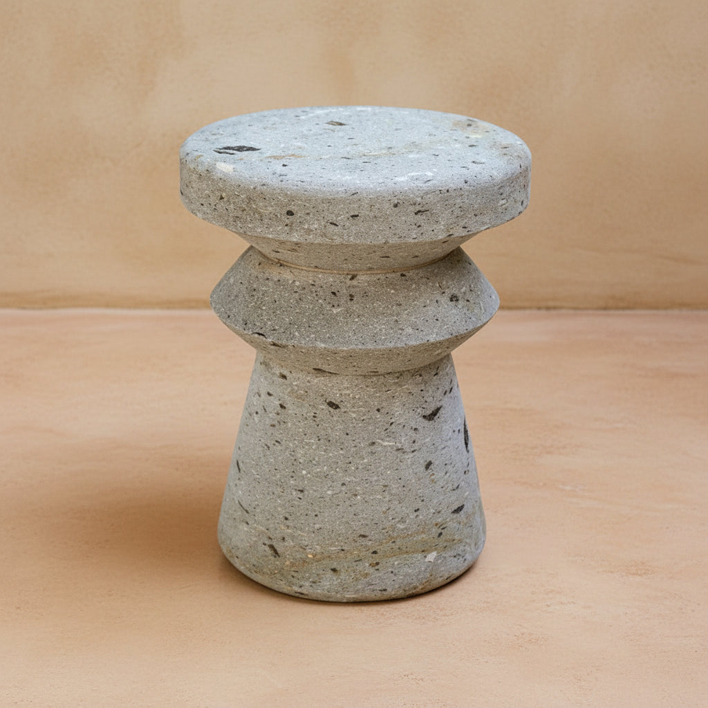 STOOL #08