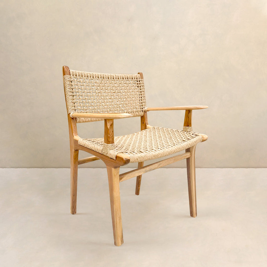 BONNET CHAIR WITH ARM