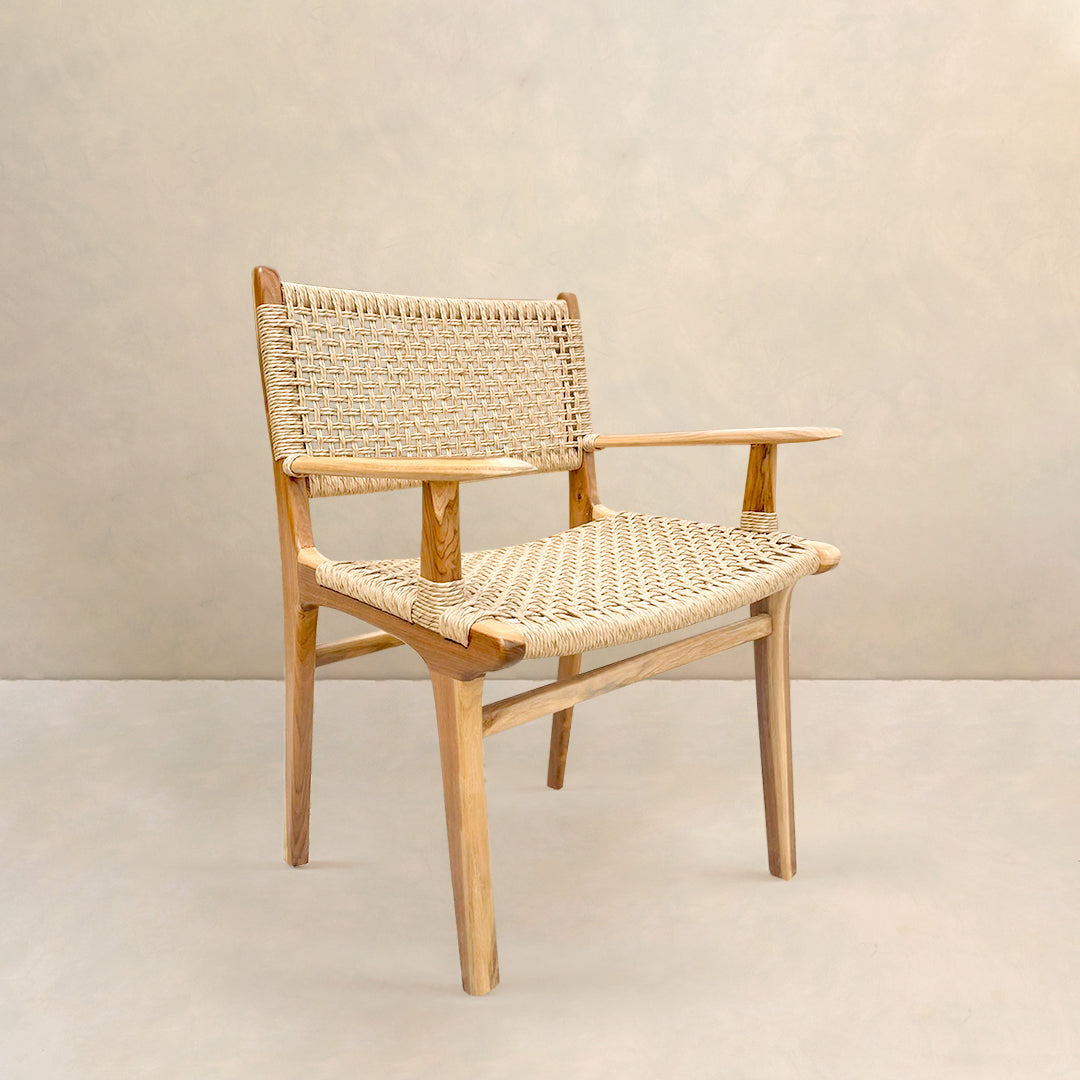 BONNET CHAIR WITH ARM