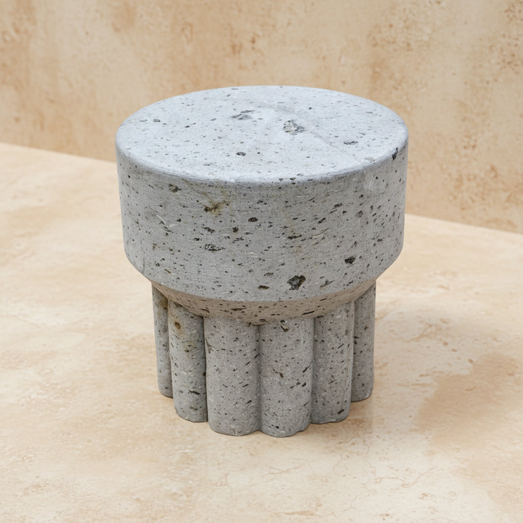 STOOL #04